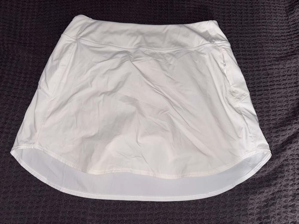 Knix Athletic Active White Skort with Built-in Shorts Size M